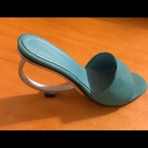 3 inch miniature ceramic shoe from the Just the right shoe collection by Raine